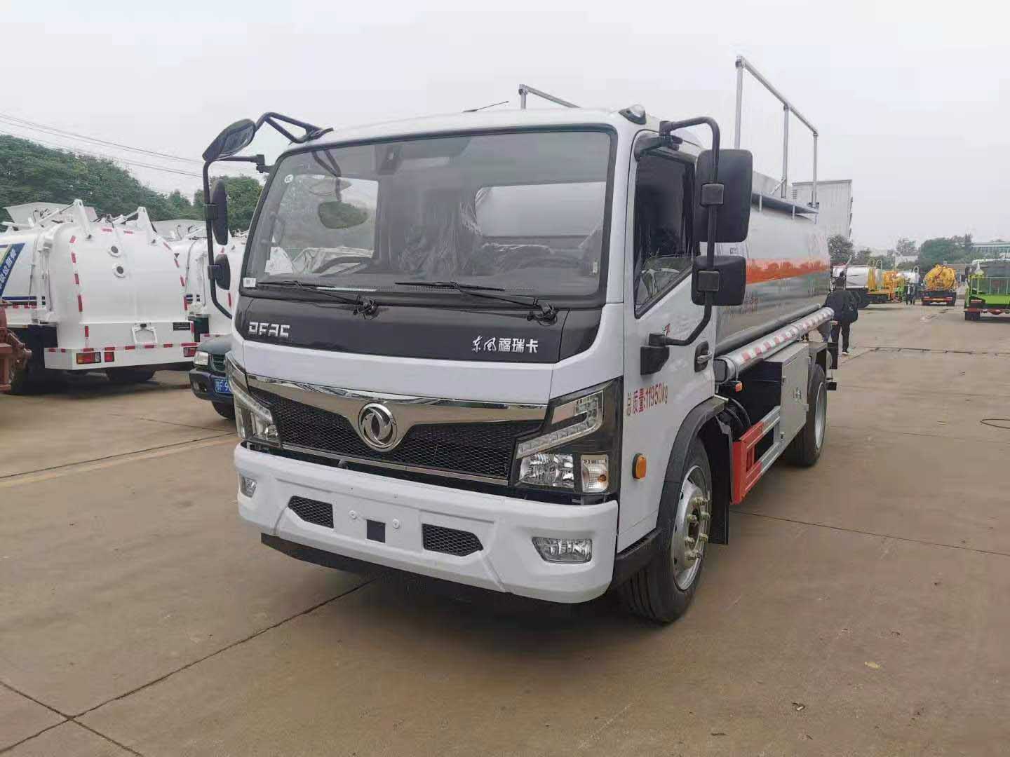 東風(fēng)福瑞卡國六10.3方加油車