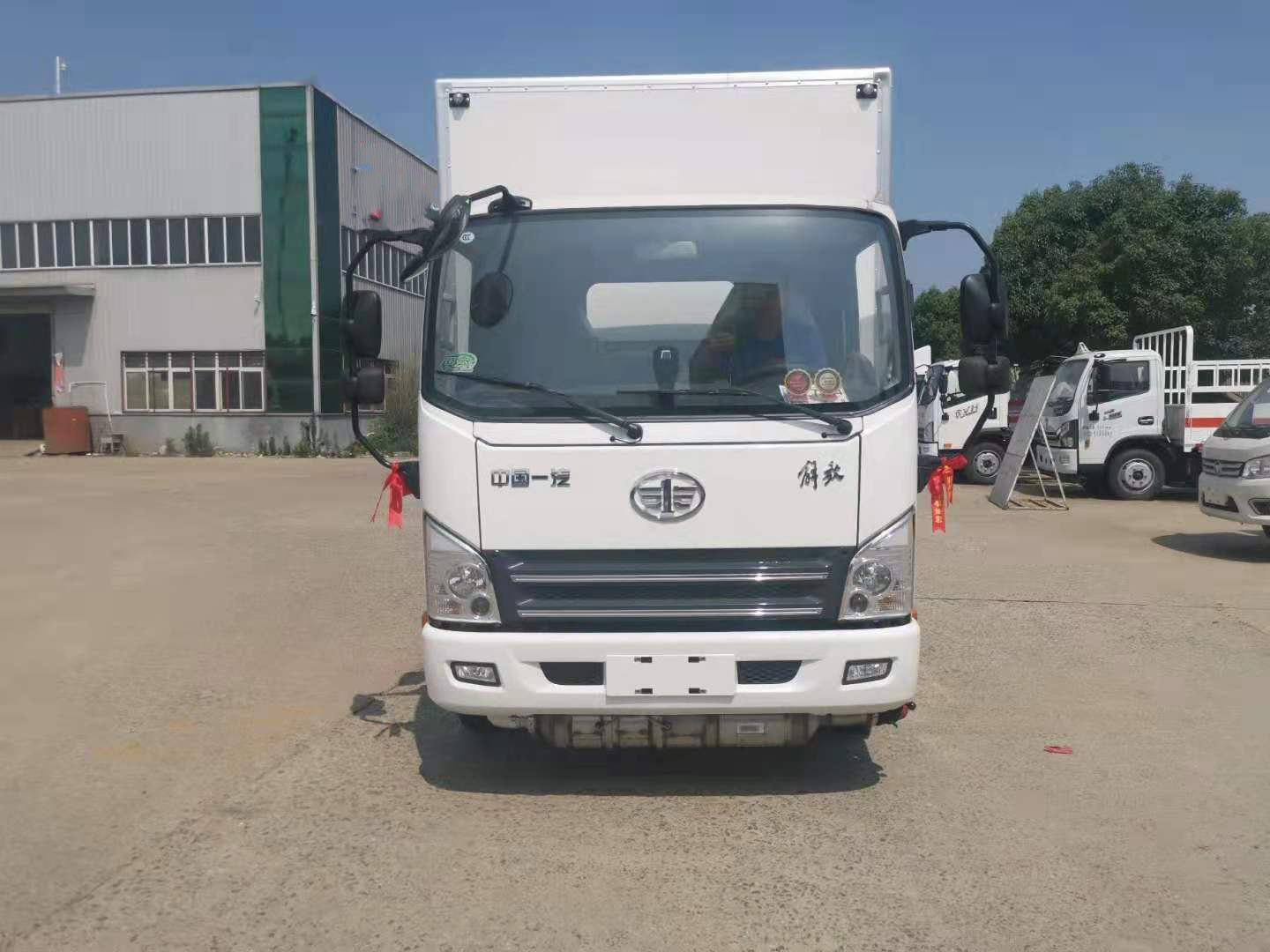 解放藍(lán)牌國六易燃?xì)怏w廂式運(yùn)輸車