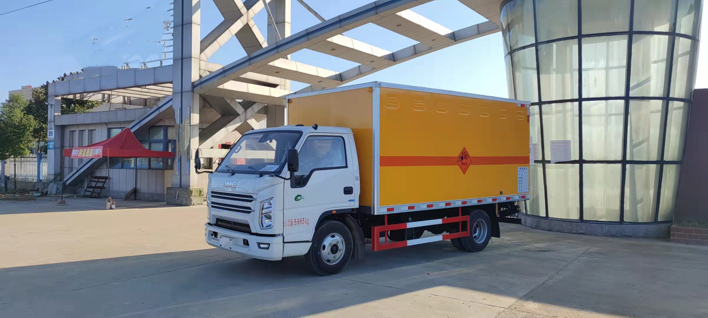 江鈴帶前開側門藍牌國六民爆車