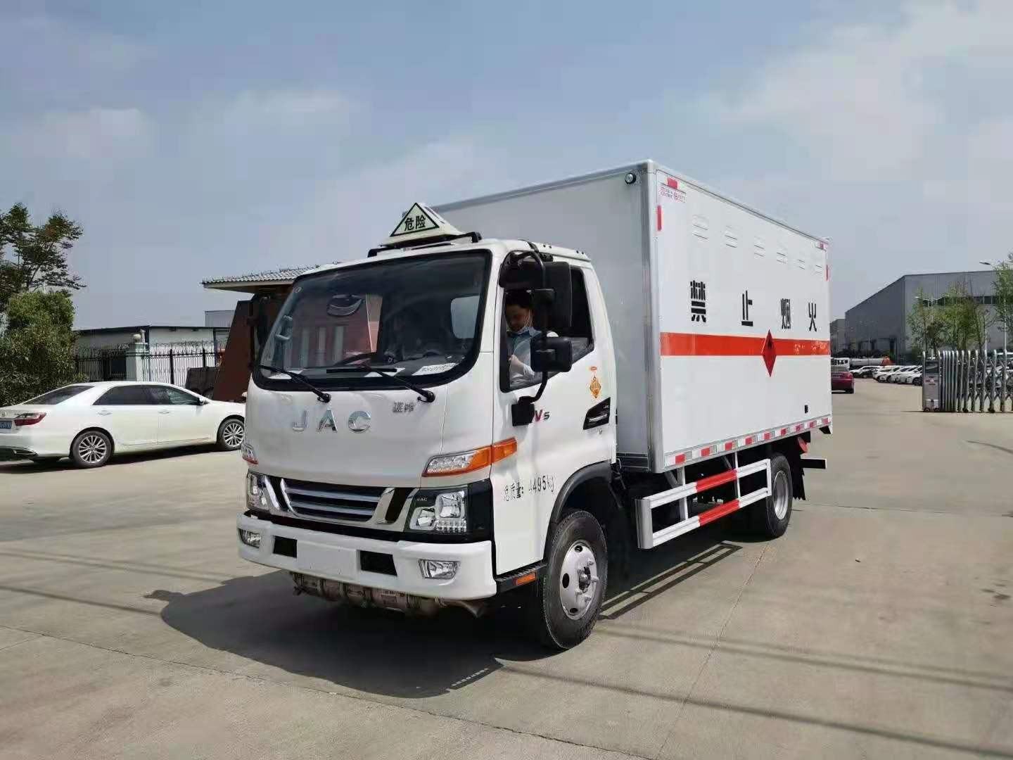 江淮國六藍牌暴破品運輸車