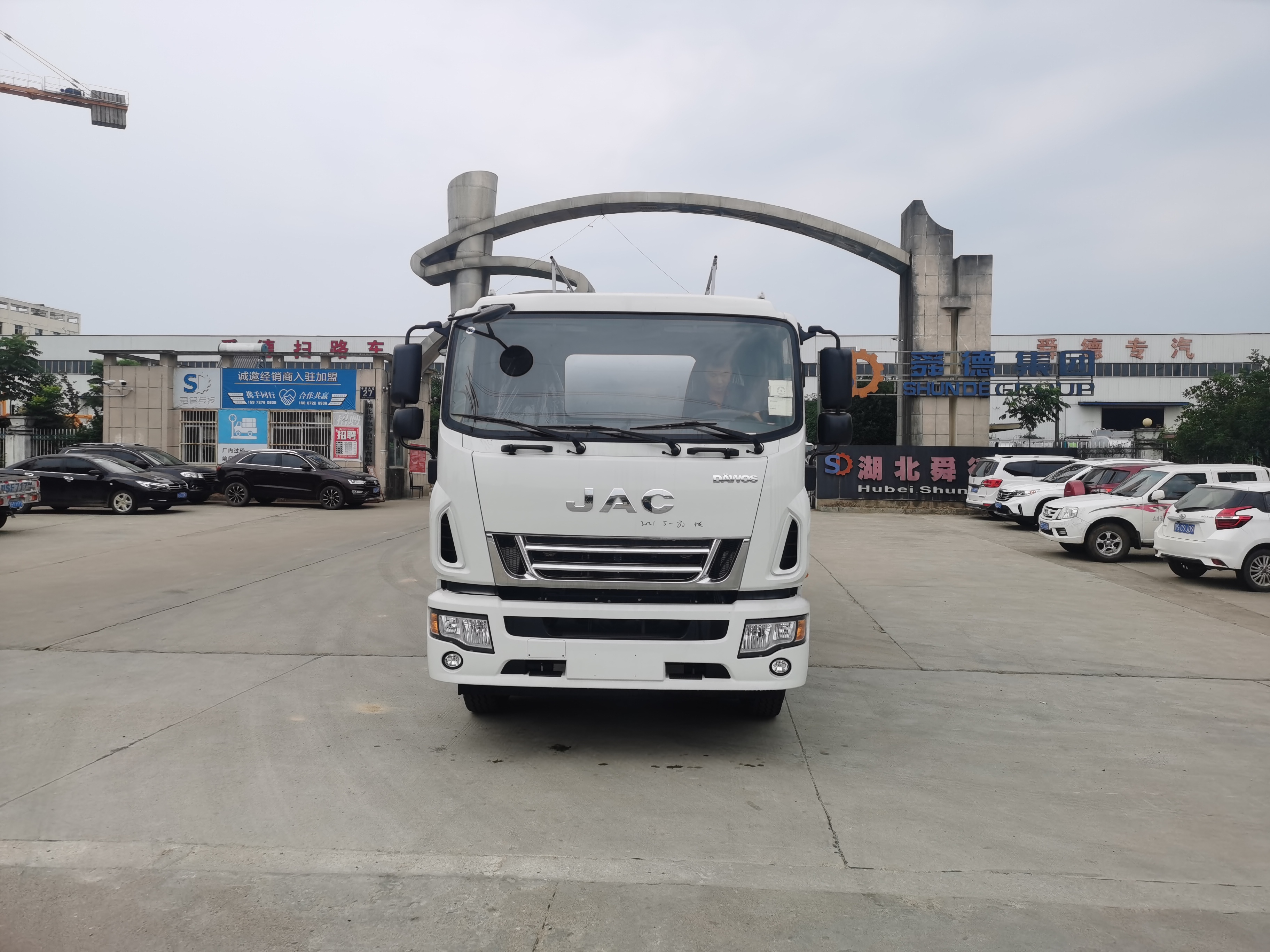 高端江淮德沃斯18方供液車現(xiàn)車供應(yīng)