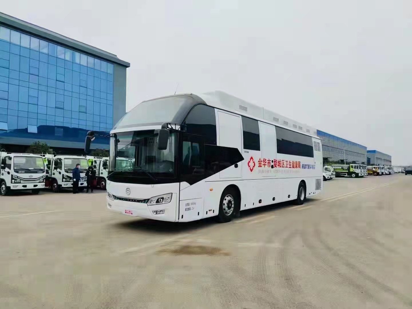 12米核酸移動大巴檢測車