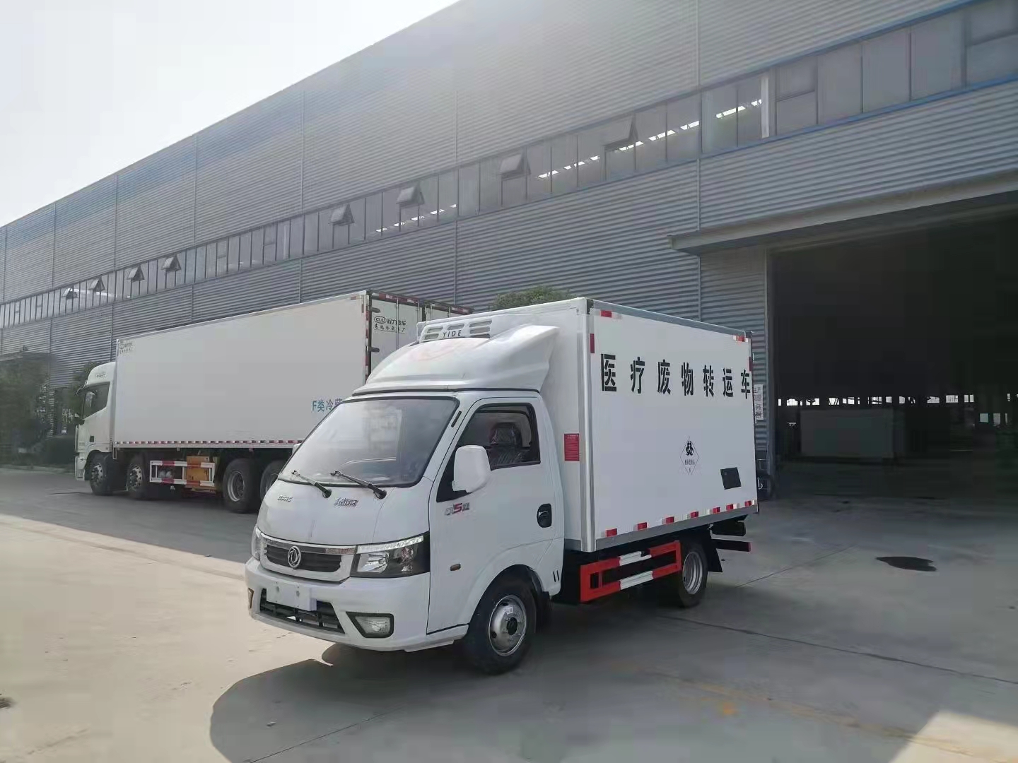 東風途逸汽油國六醫療廢物轉運車高清圖片