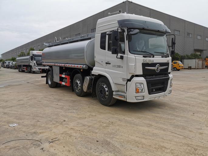 東風D3V國六三軸供液車