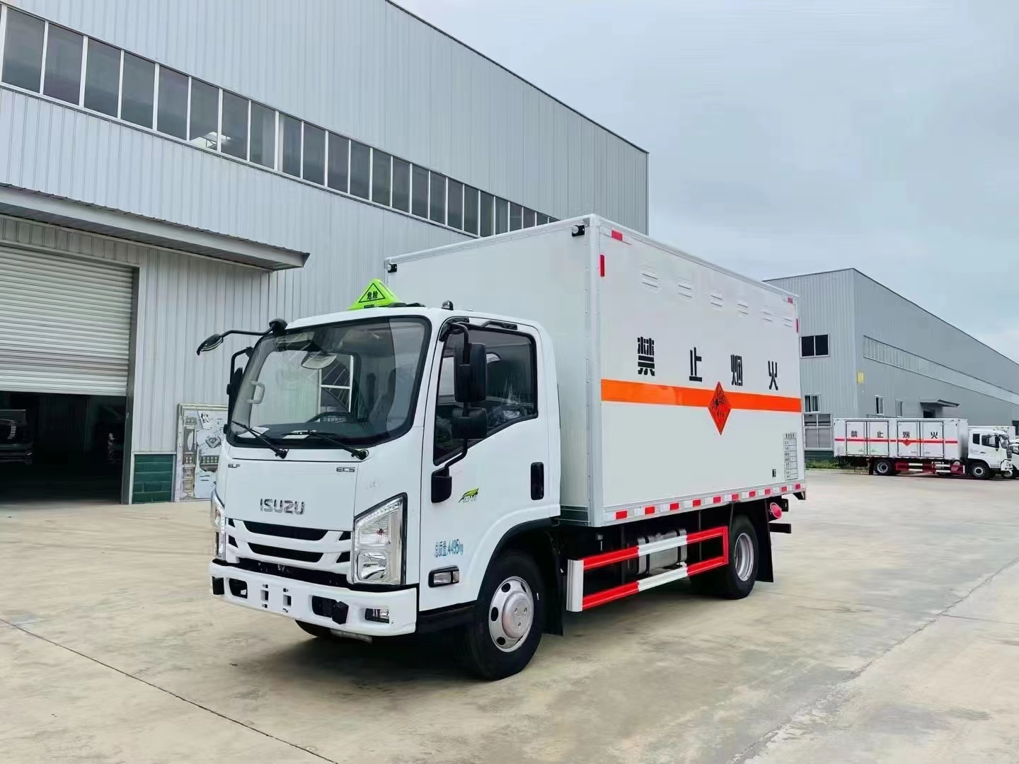 五十鈴國六藍牌危險品車