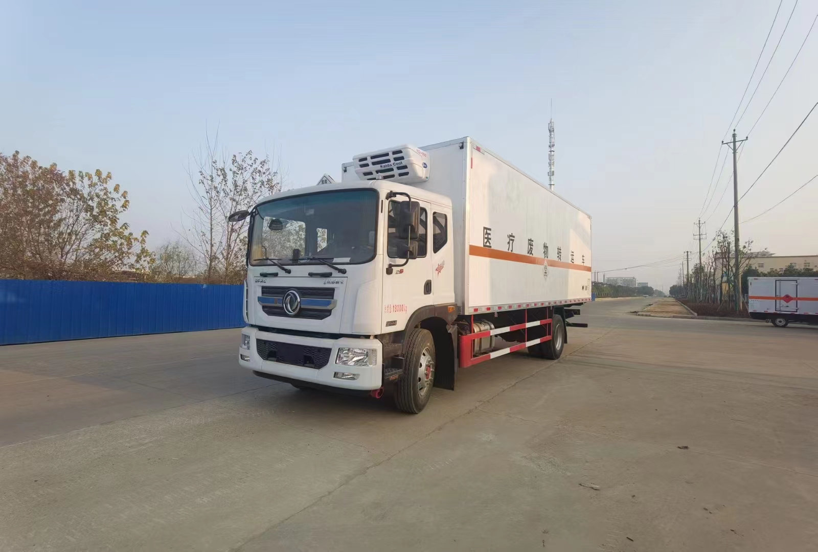 東風D9國六6米8醫療廢物轉運車