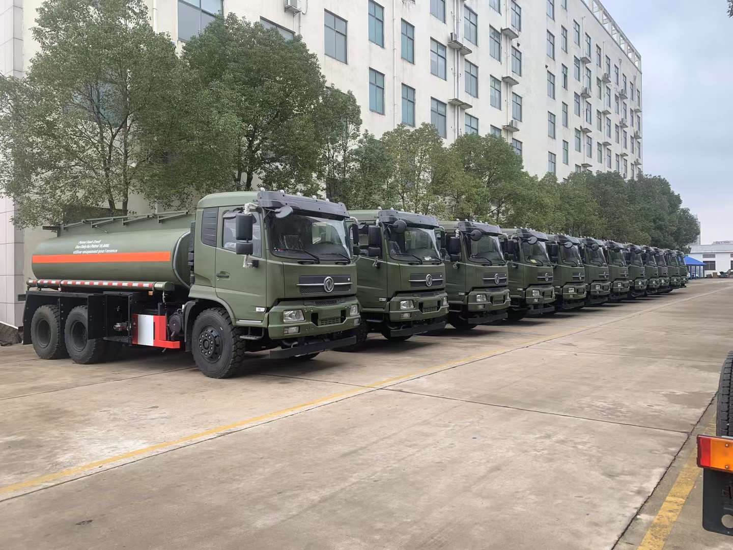 油罐車裝卸貨物需要注意什么