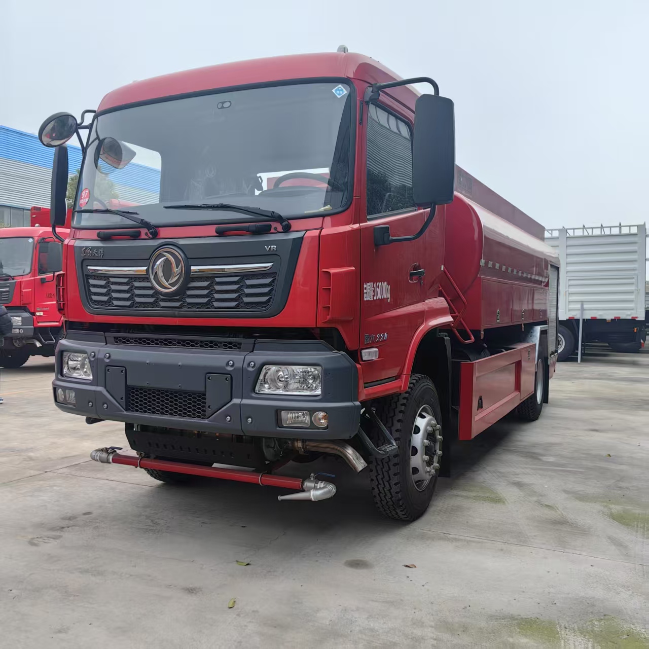 東風(fēng)天錦國(guó)六四驅(qū)消防灑水車