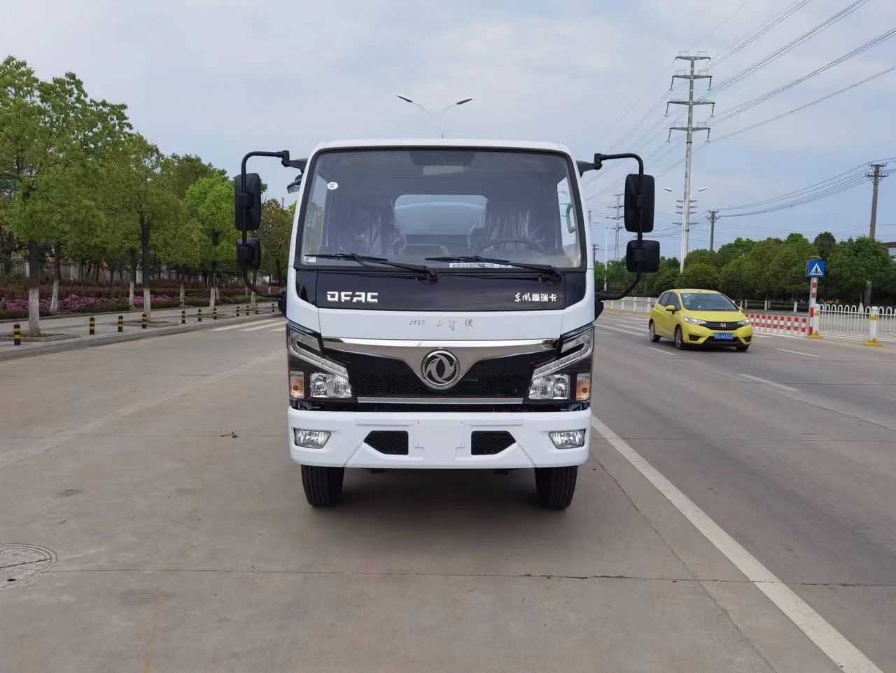 東風(fēng)福瑞卡7方國六供液車