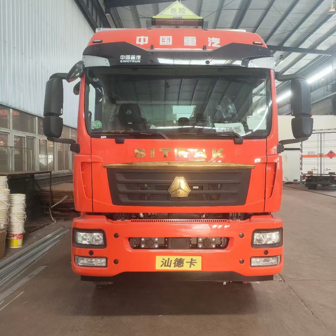 汕德卡國六三軸爆破車