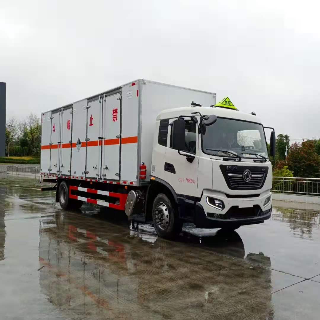 拉腐蝕品，東風天錦6米8國六10噸不銹鋼危險品車更耐用