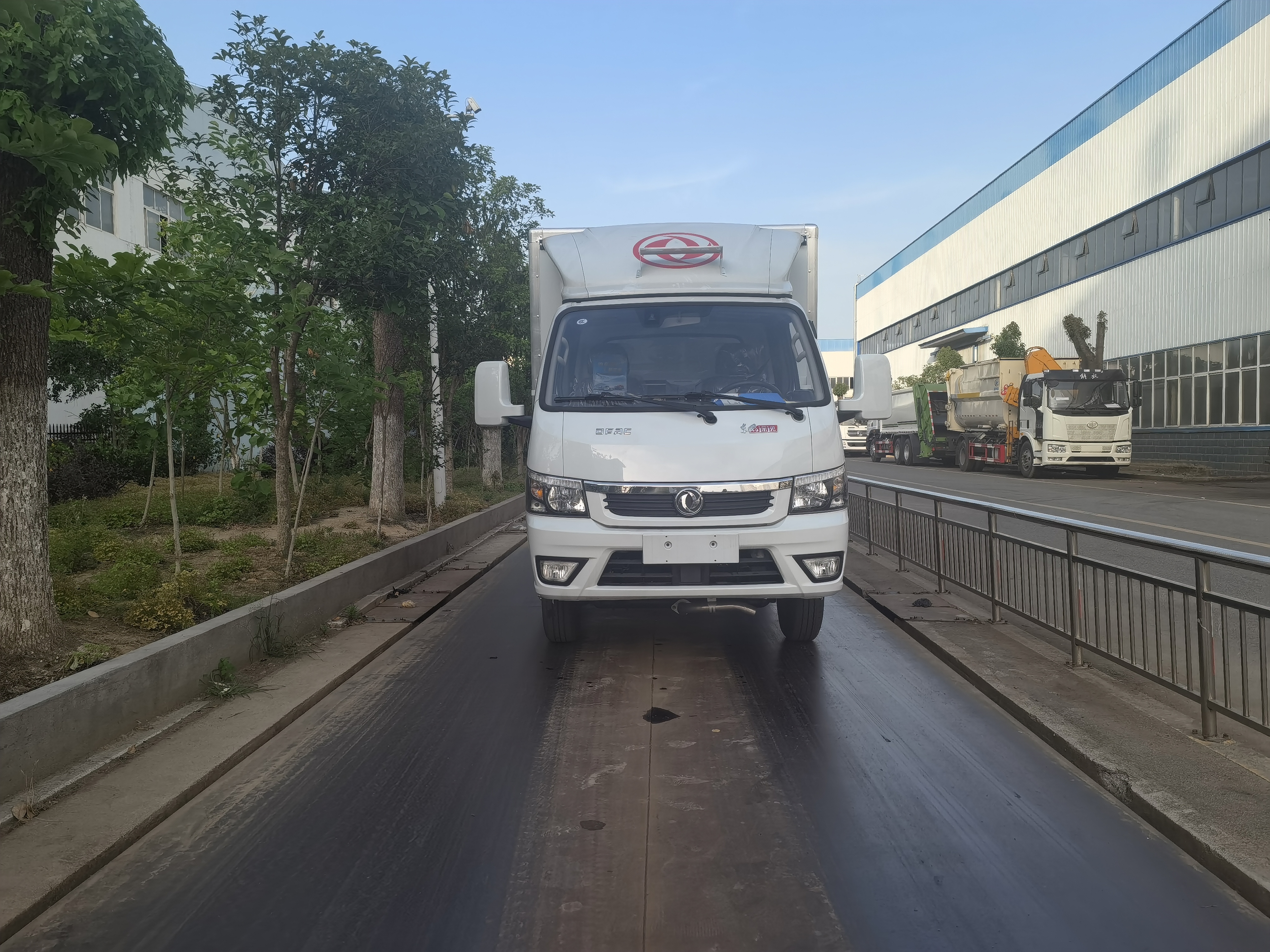 運輸化學試劑，東風途逸小型危化車滿足您