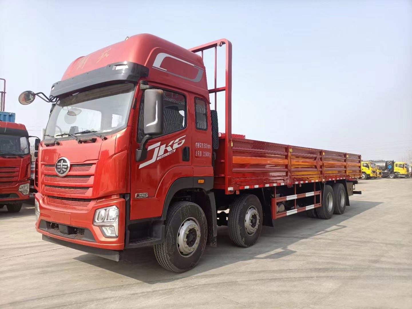 解放JK6國六前四后八氣瓶車