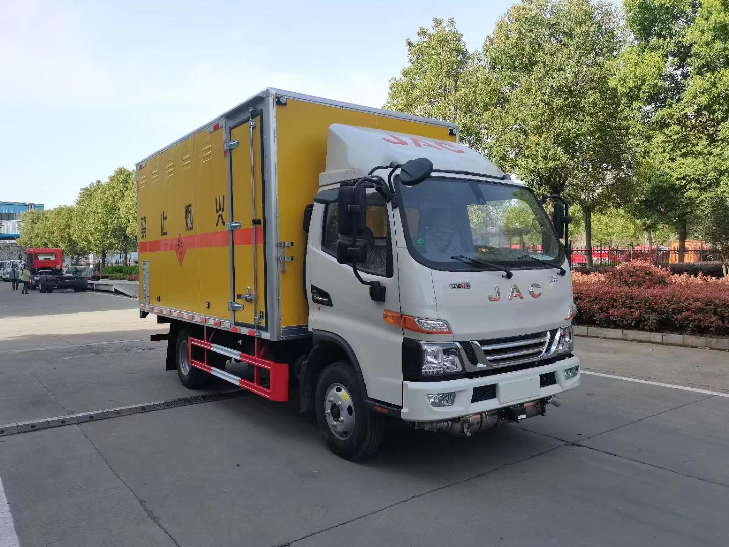 江淮小黃牌4米2國六爆破器材運輸車