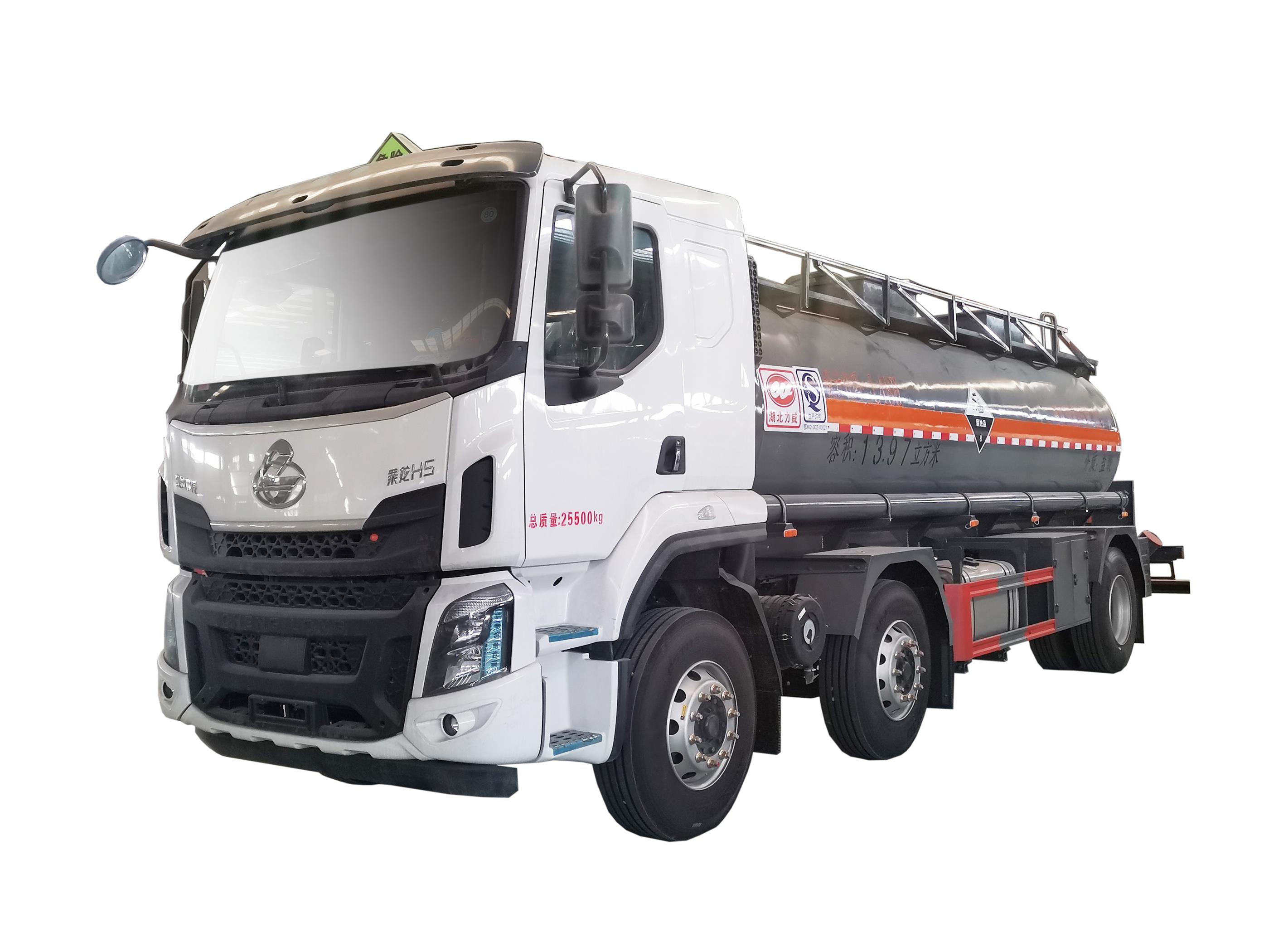 柳汽國六15噸腐蝕品罐式車