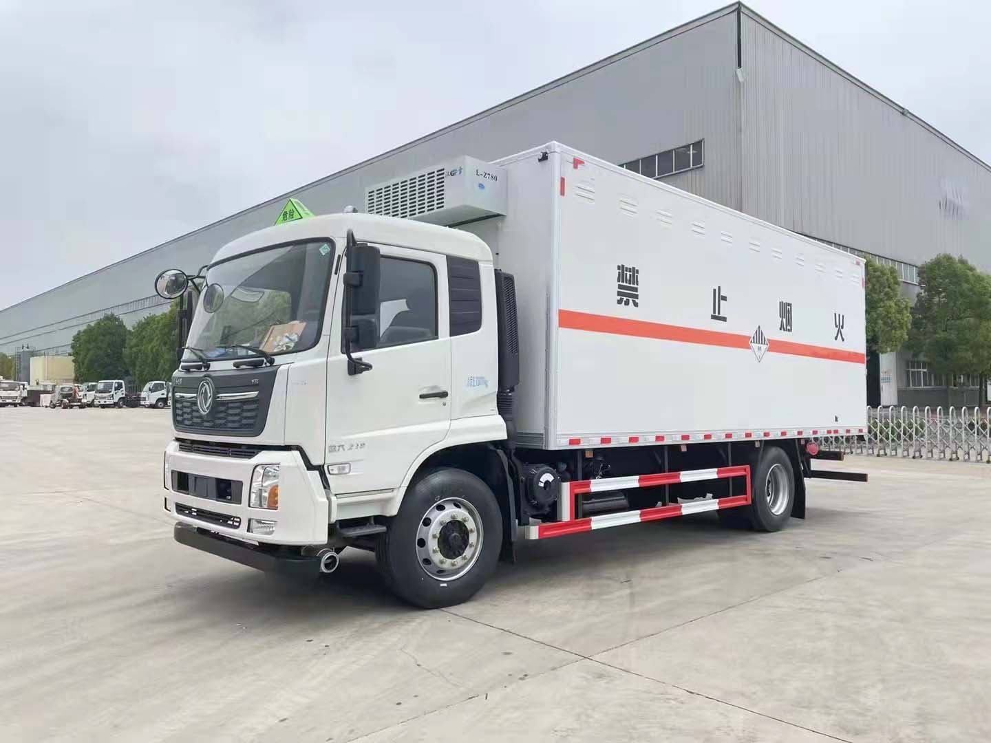 東風(fēng)天錦帶冷機(jī)國(guó)六危險(xiǎn)品車(chē)