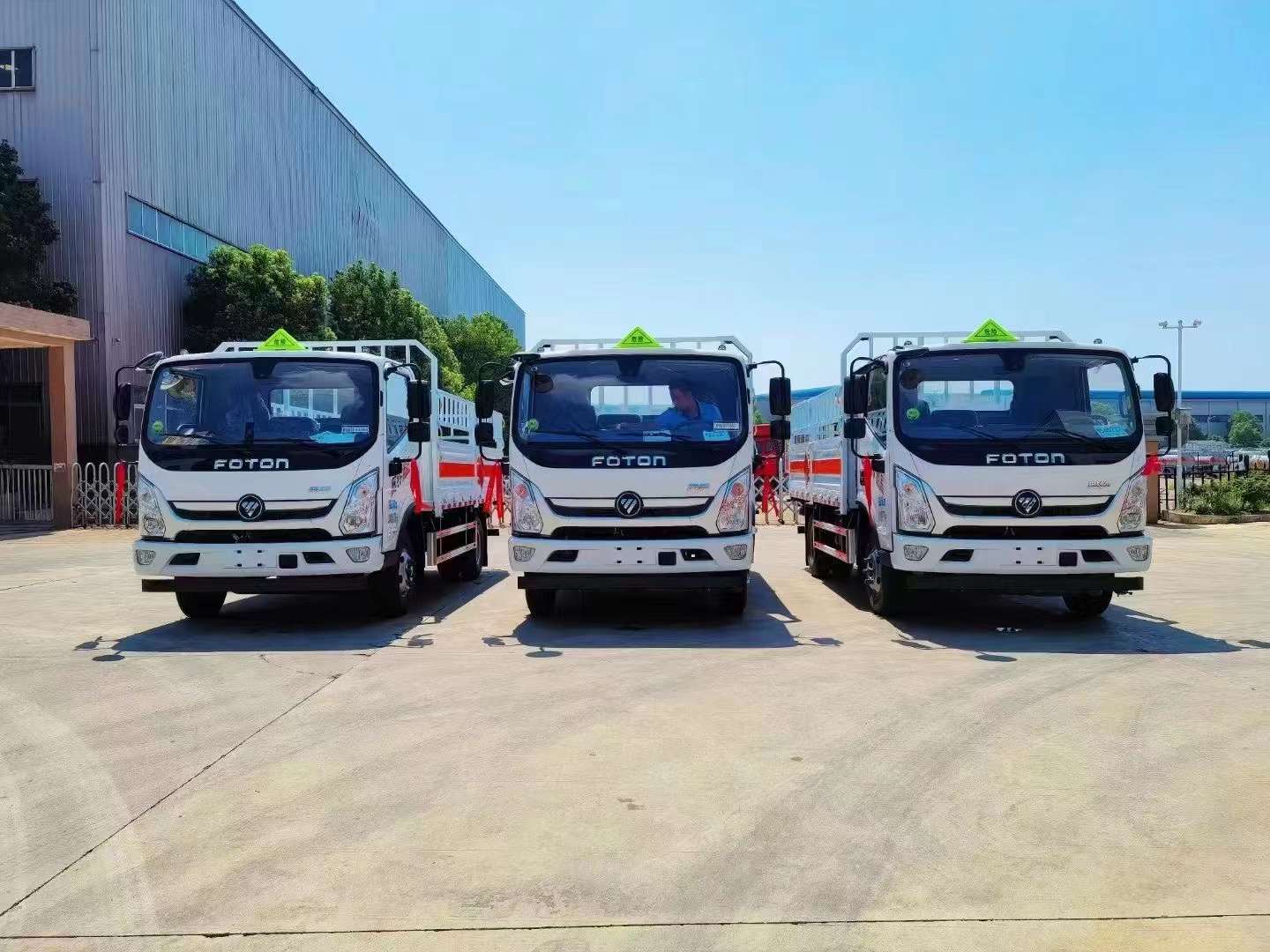 遼寧錦州吳總訂購3臺(tái)福田奧鈴小黃牌氣瓶車