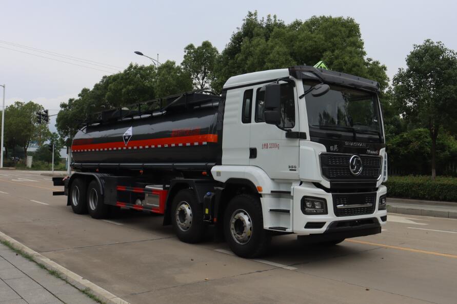 陜汽德龍國(guó)六前四后八腐蝕品罐式車