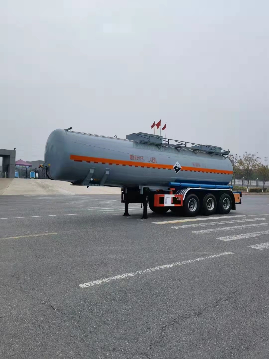 29立方國(guó)六腐蝕性物品罐車