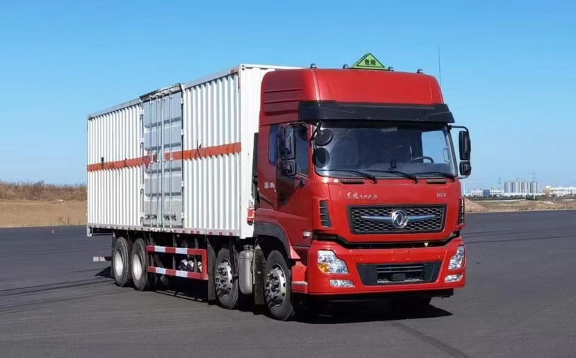 前四后八最便宜一款車型東風D7V國六前四后八危險品車