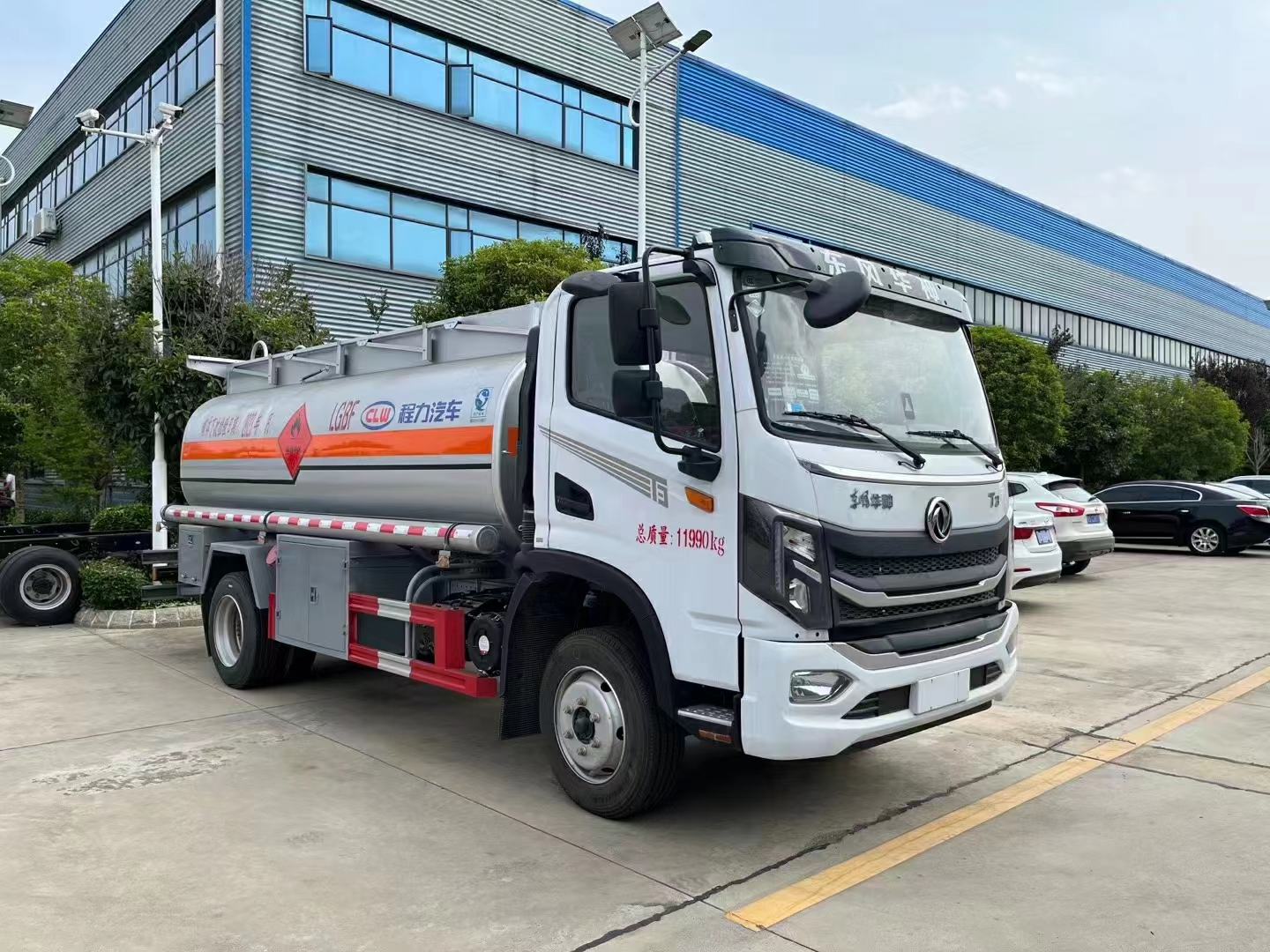 東風華神T3國六油罐車