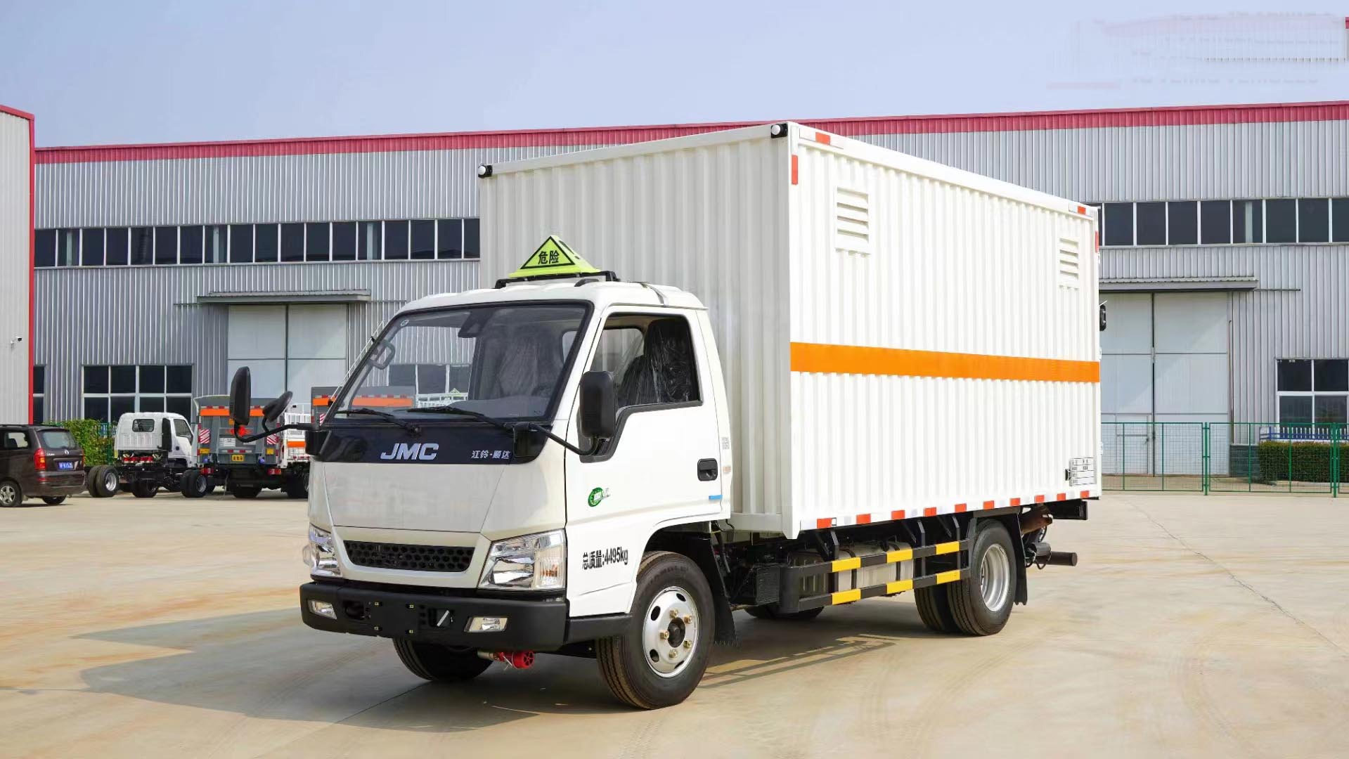 江鈴國六藍牌帶全開側門危險品車