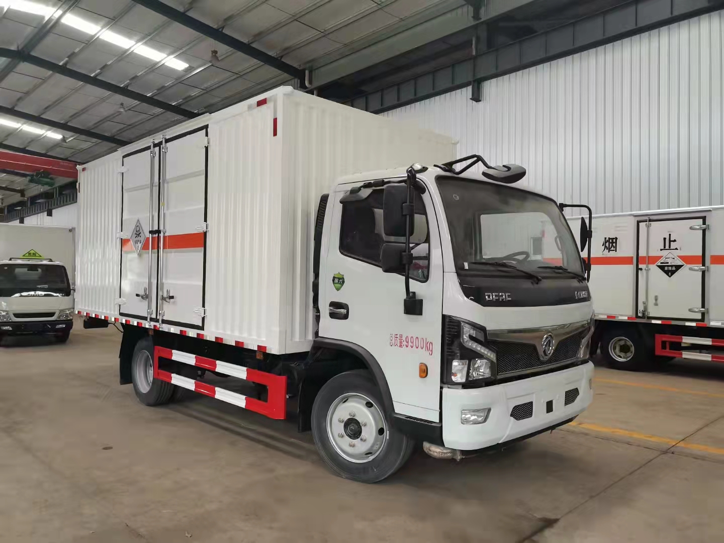 東風(fēng)福瑞卡國六毒性氣體廂式車（瓦楞板）