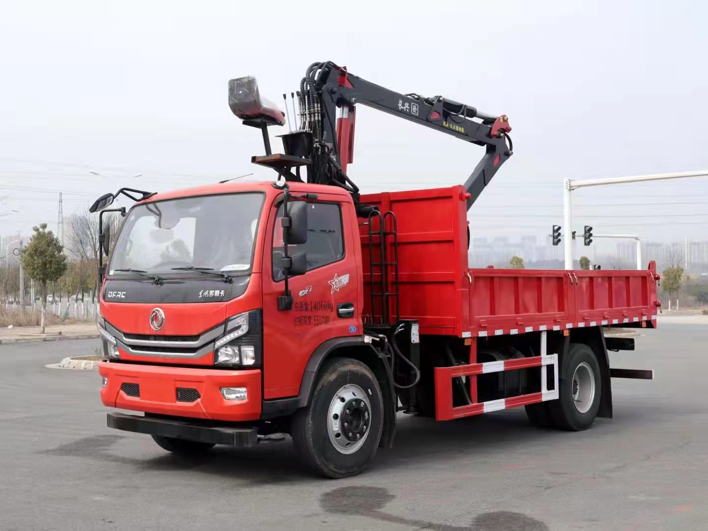 東風(fēng)國六抓斗式垃圾車