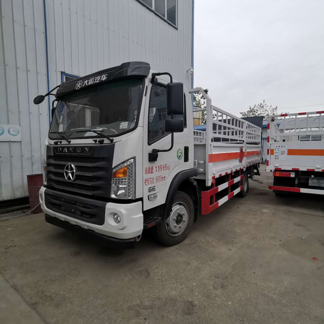 大運5米8國六氣瓶車