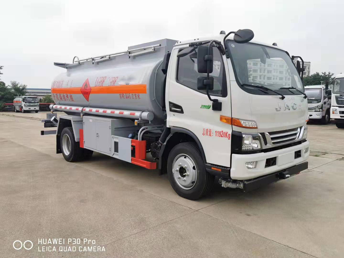 超強(qiáng)承載，江淮駿鈴8.5方國(guó)六加油車(chē)