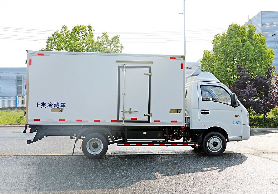 3.8米吉利 鋒銳V5E純電動冷藏車