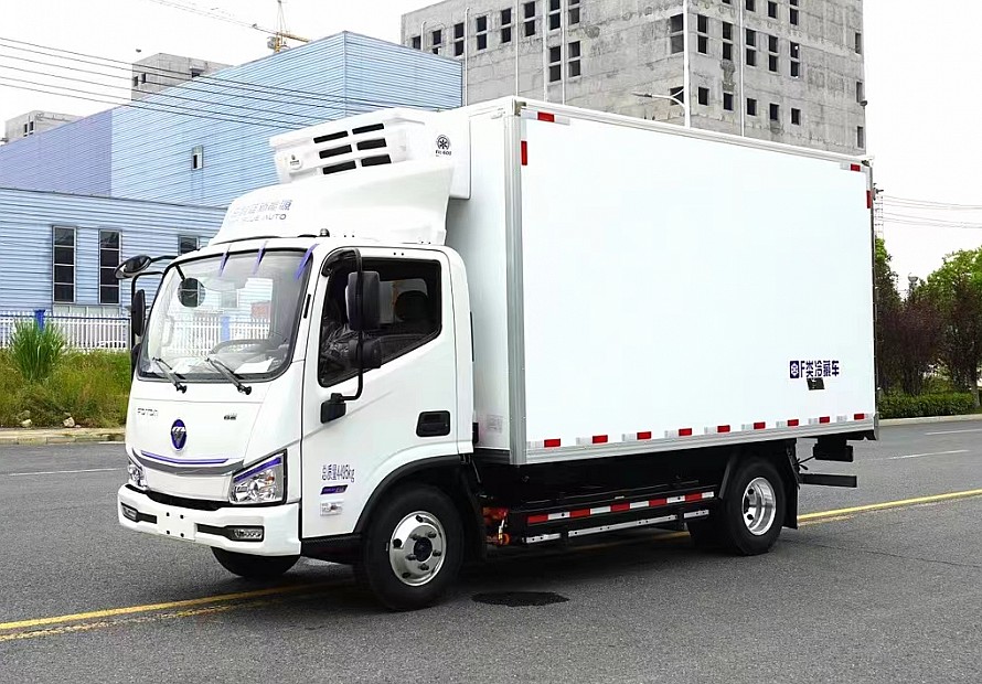 4.2米福田智藍(lán)100度電新能源冷藏車