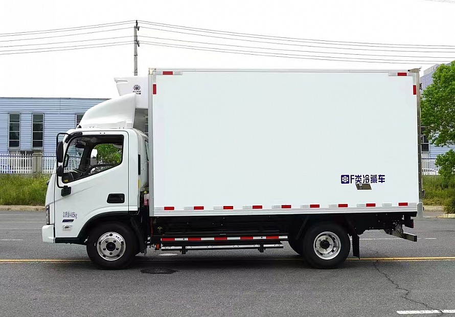 4.2米福田智藍100度電新能源冷藏車