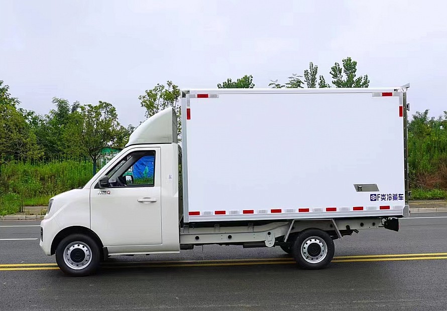 3.05米福田祥菱Q冷藏車