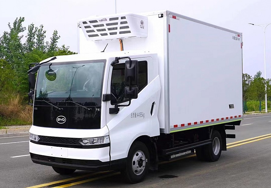 4.2米比亞迪純電動(dòng)冷藏車