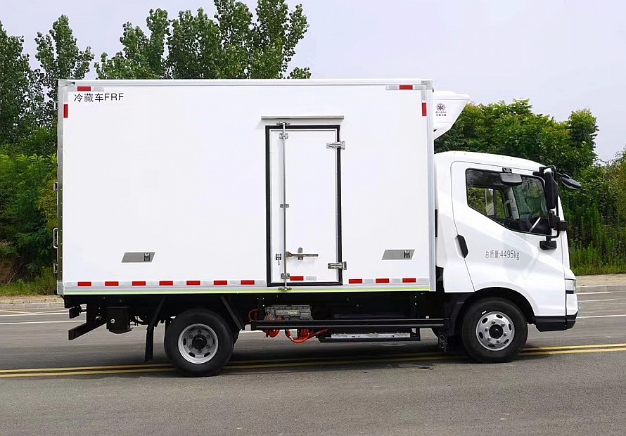 4.2米比亞迪純電動冷藏車