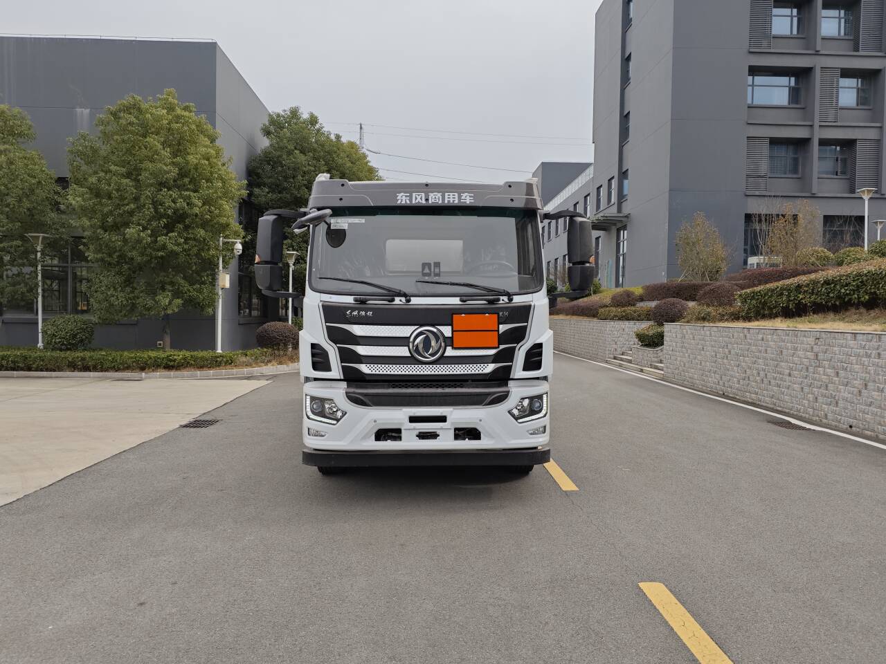 東風錦程10噸經濟實惠的加油車