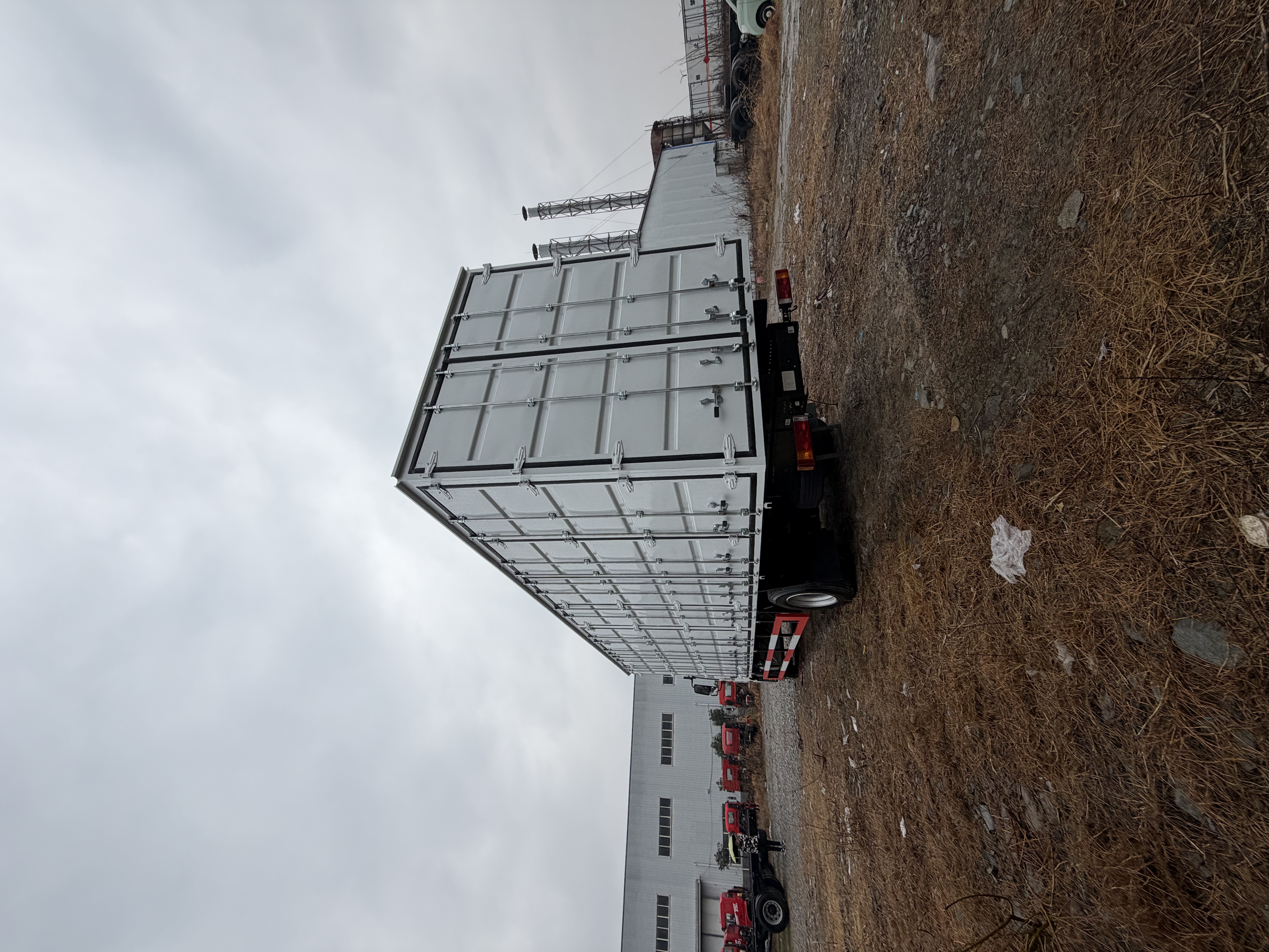 陜汽L5000單橋9米6雜項危險品車