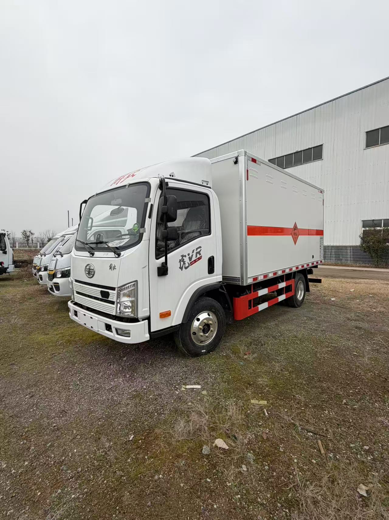 解放虎VR帶前開門隔倉爆破車