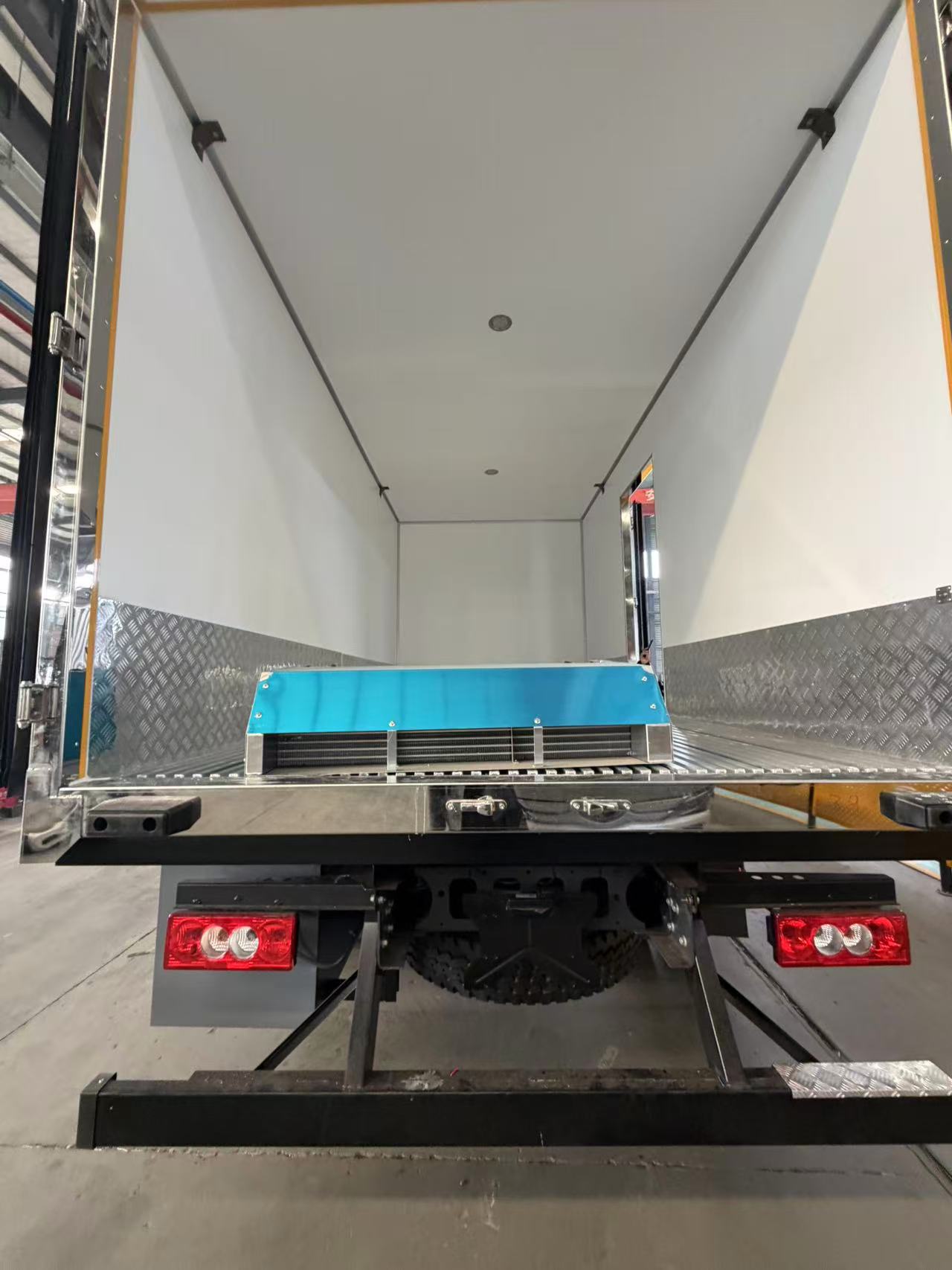 福田歐馬可S3小黃牌5.15米國六冷藏車